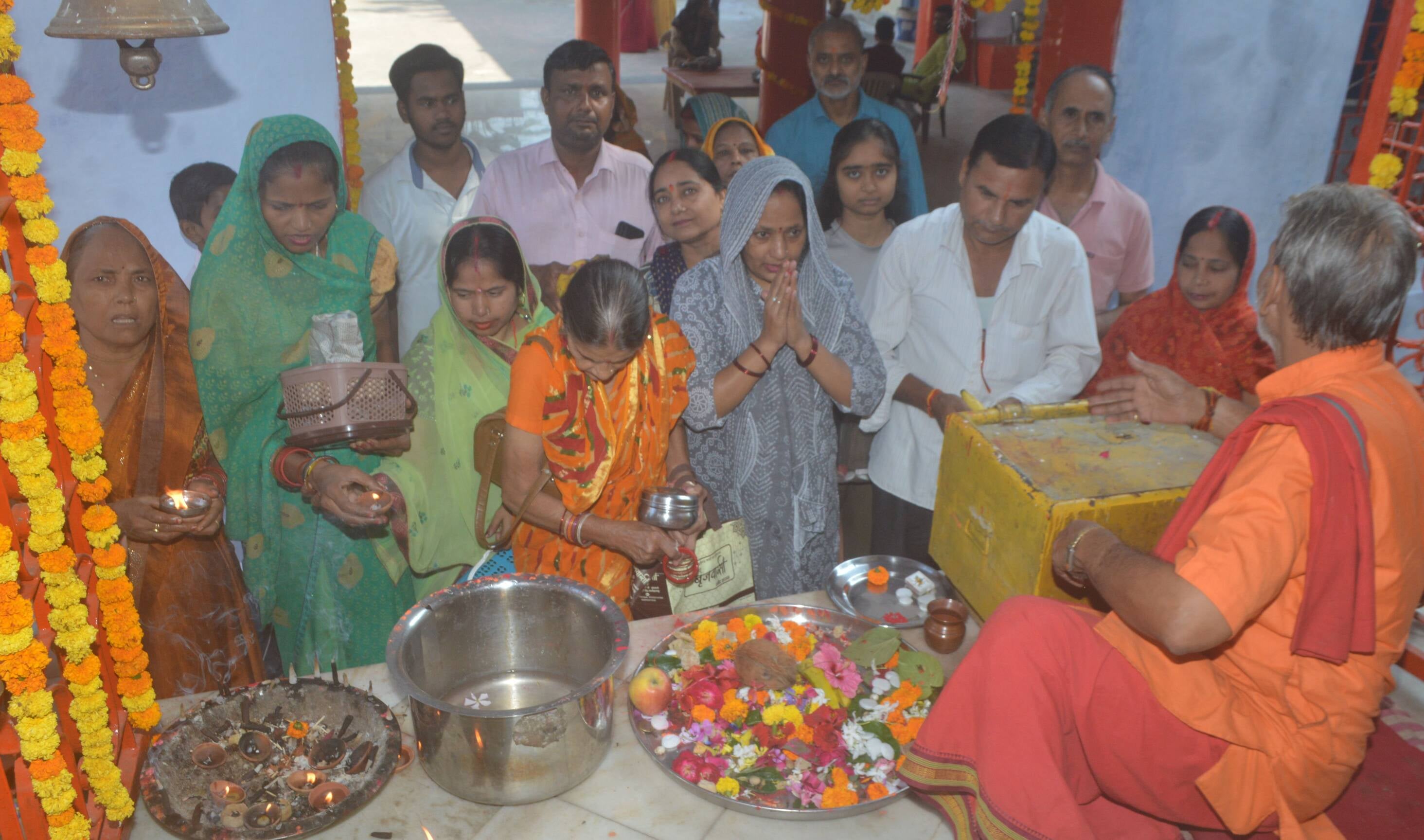 फोटो-20- मंदिर में सजी माता श्रवण देवी की मूर्ति। संवाद फोटो-20- मंदिर में सजी माता श्रवण देवी की मूर्ति। संवाद