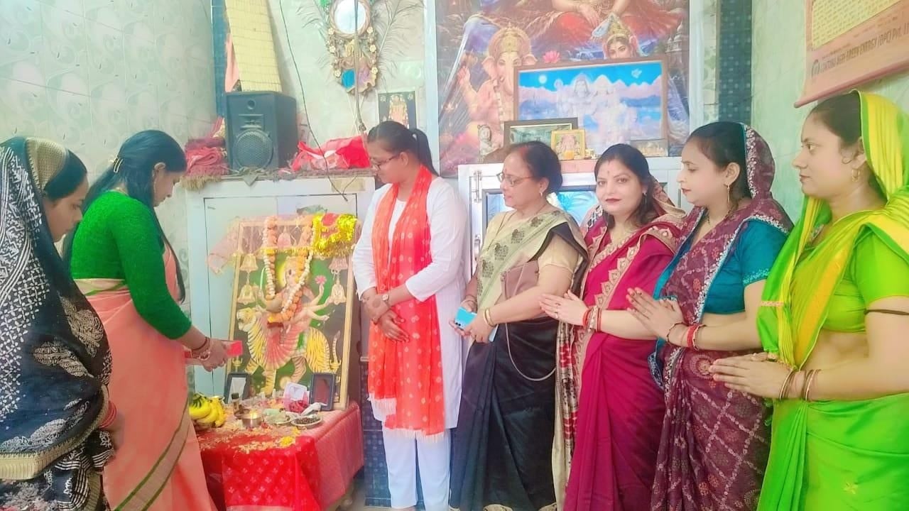 फोटो-20- मंदिर में सजी माता श्रवण देवी की मूर्ति। संवाद फोटो-20- मंदिर में सजी माता श्रवण देवी की मूर्ति। संवाद
