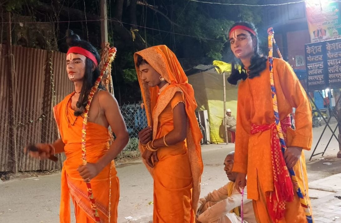 खरगूपुर व करनैलगंज में रामलीला का मंचन करते कलाकार। संवाद