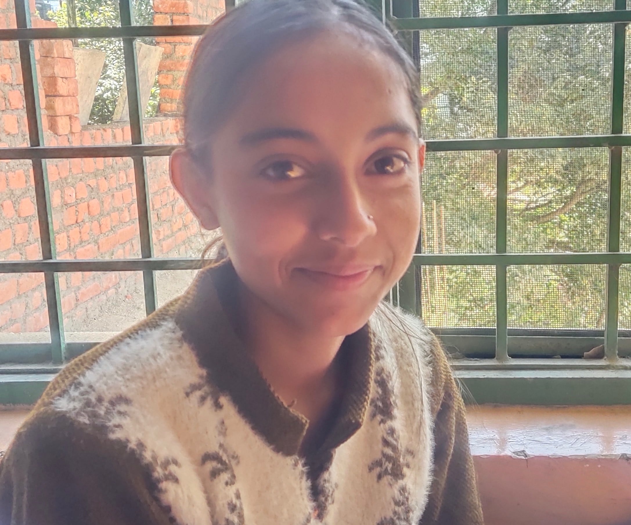सोलन शहर के कन्या स्कूल में आयोजित अमर उजाला अतुल माहेश्वरी छात्रवृत्ति परीक्षा के दौरान मौजूद सोलन शहर के कन्या स्कूल में आयोजित अमर उजाला अतुल माहेश्वरी छात्रवृत्ति परीक्षा के दौरान मौजूद