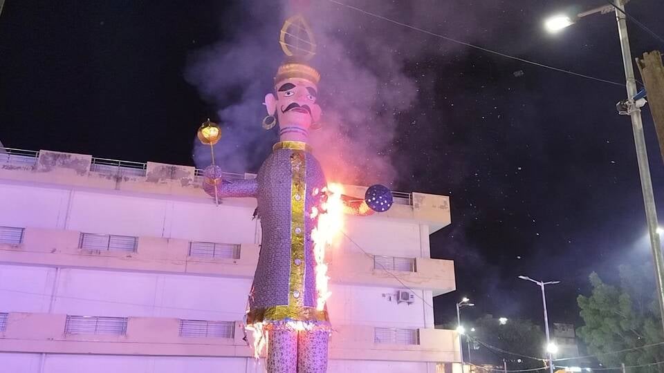 अजमेर में हुआ भव्य रावण दहन अजमेर में हुआ भव्य रावण दहन