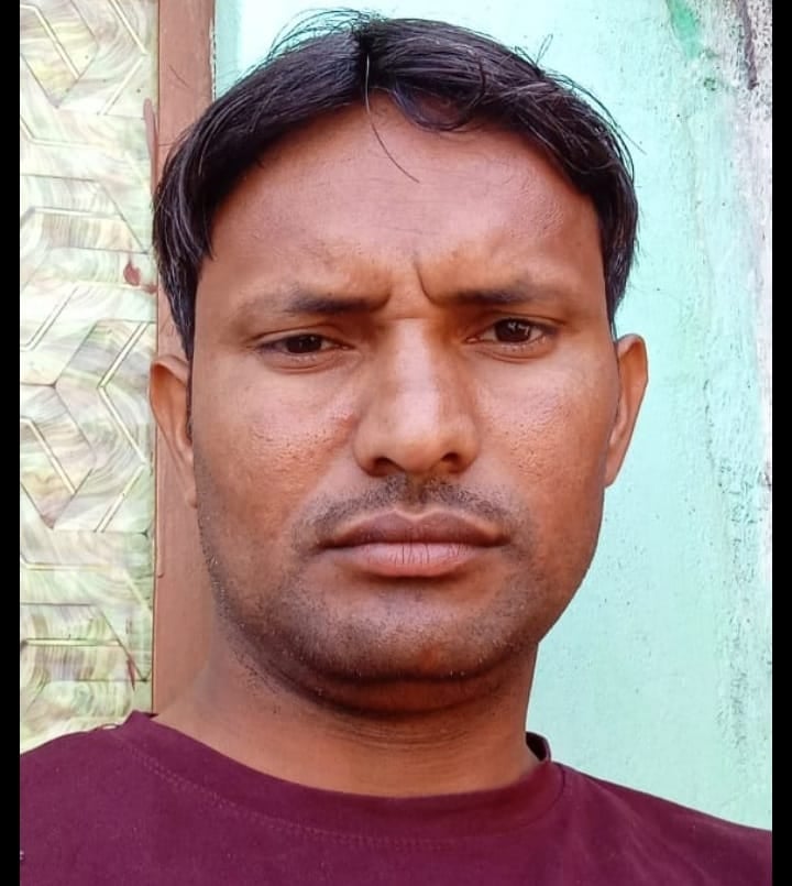 फोटो 31- मोहनपुरा क्षेत्र में खेतों में डाली गई गोबर की खाद। संवाद फोटो 31- मोहनपुरा क्षेत्र में खेतों में डाली गई गोबर की खाद। संवाद