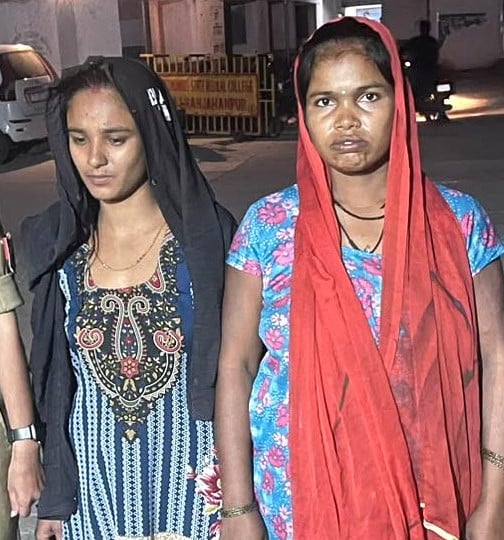 मीरानपुर कटरा के मोहल्ला तहबरगंज में रविवार रात भिड़े दो पक्ष। स्रोत: वीडियो ग्रेब