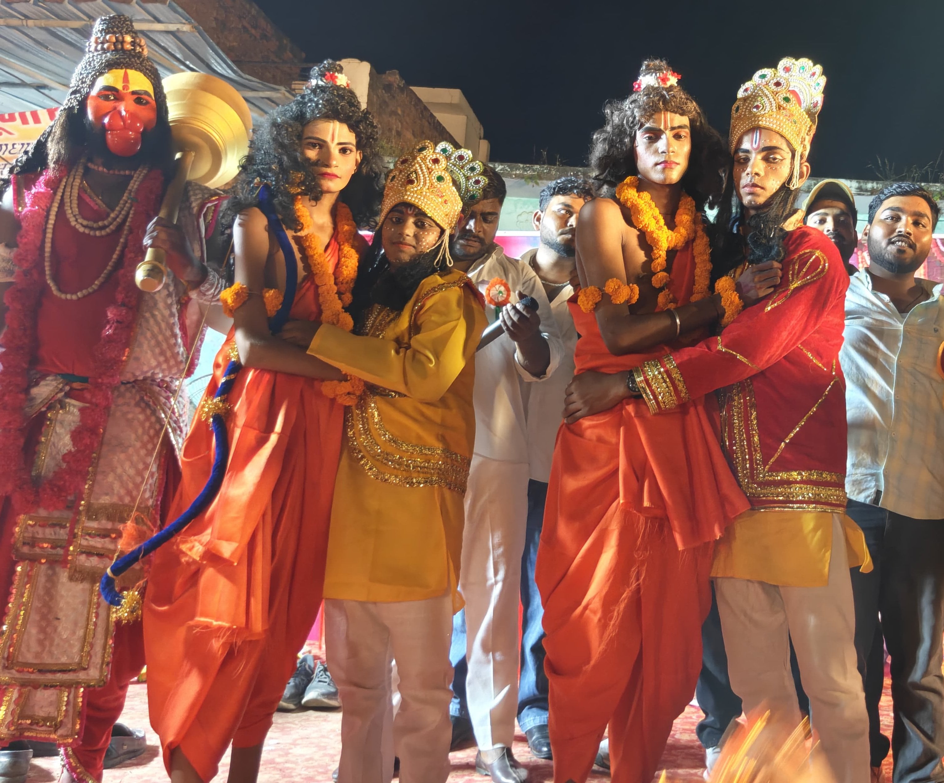 लालगंज में आयोजित भरत मिलाप मेले में उमड़ी भीड़। संवाद