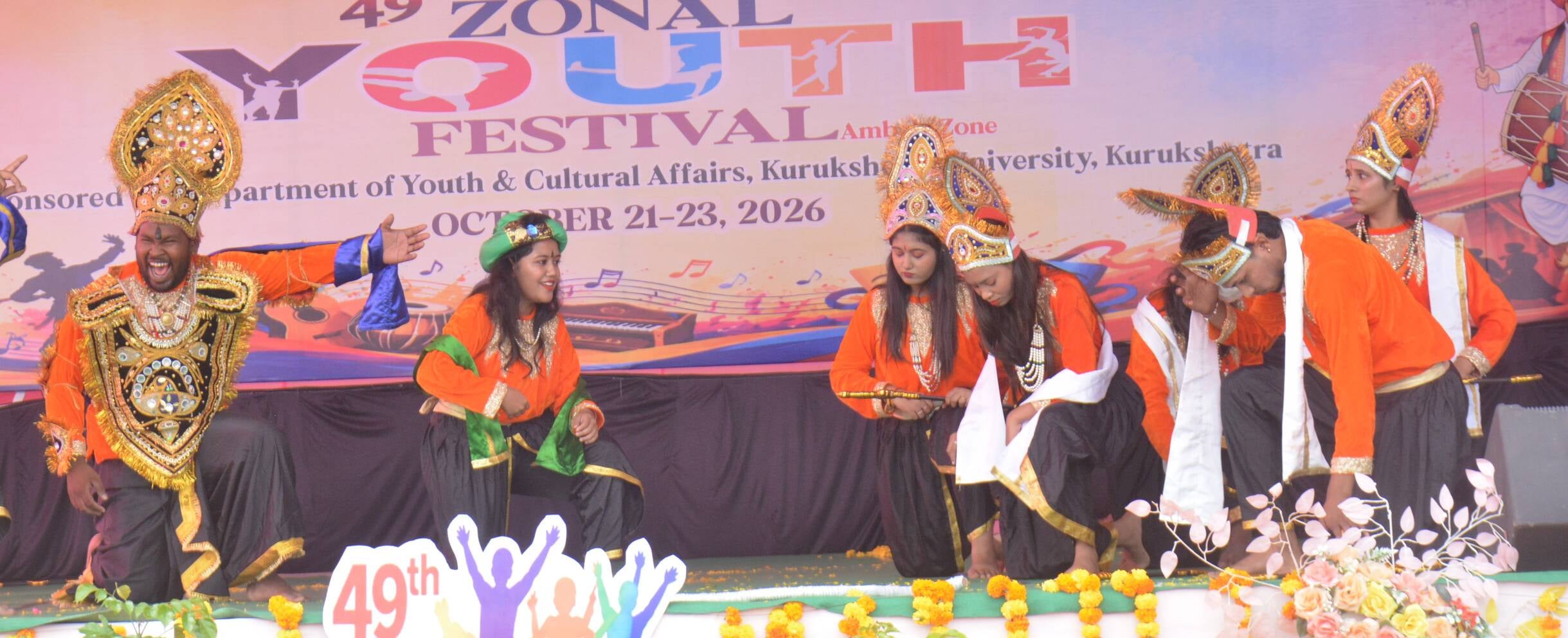 अंबाला छावनी के गांधी मेमोरियल नेशनल कॉलेज में आयोजित जोनल यूथ फेस्टिवल के दौरान हरियाणावी लूर अंबाला छावनी के गांधी मेमोरियल नेशनल कॉलेज में आयोजित जोनल यूथ फेस्टिवल के दौरान हरियाणावी लूर