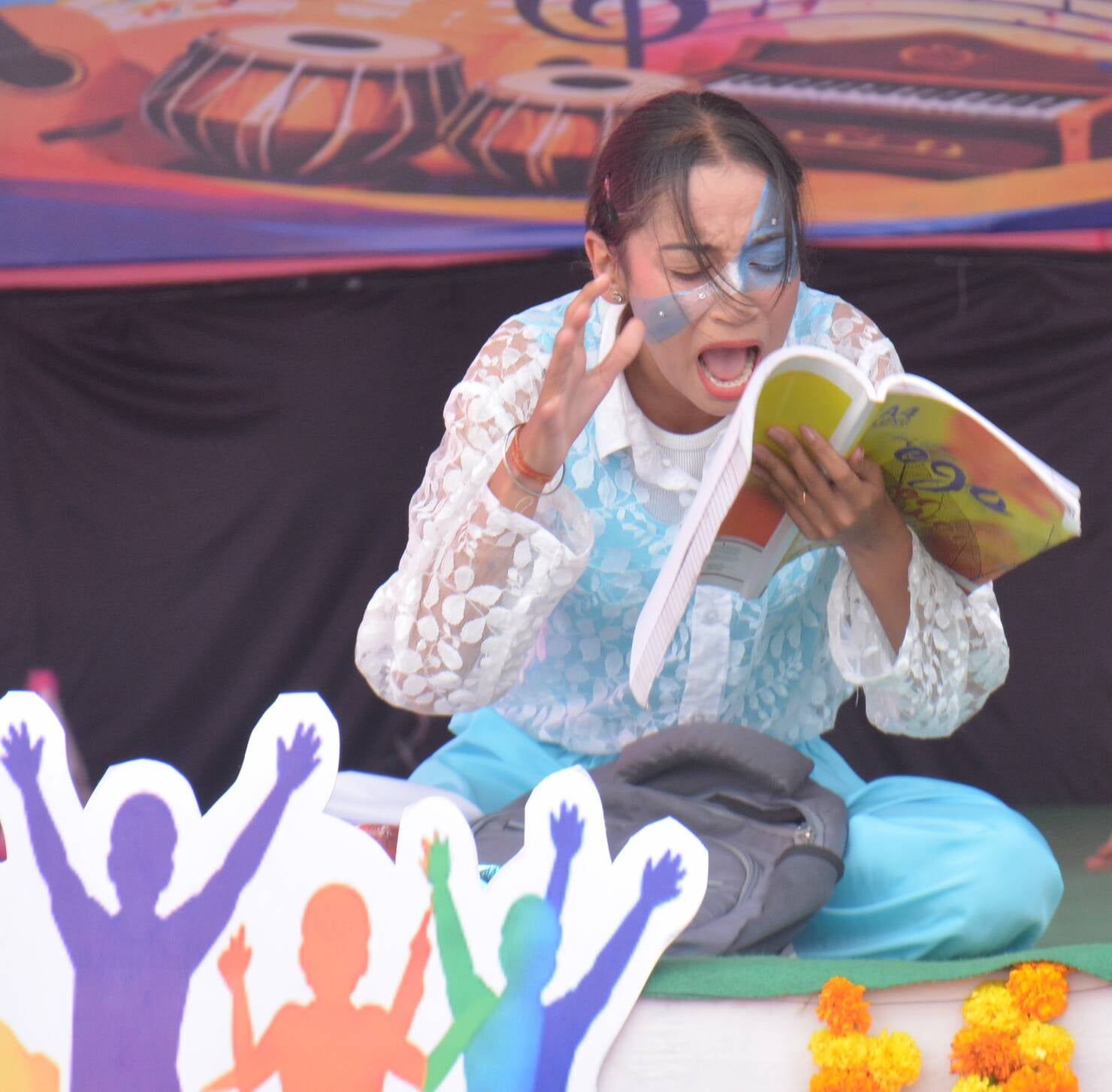 अंबाला छावनी के गांधी मेमोरियल नेशनल कॉलेज में आयोजित जोनल यूथ फेस्टिवल के दौरान हरियाणावी लूर अंबाला छावनी के गांधी मेमोरियल नेशनल कॉलेज में आयोजित जोनल यूथ फेस्टिवल के दौरान हरियाणावी लूर