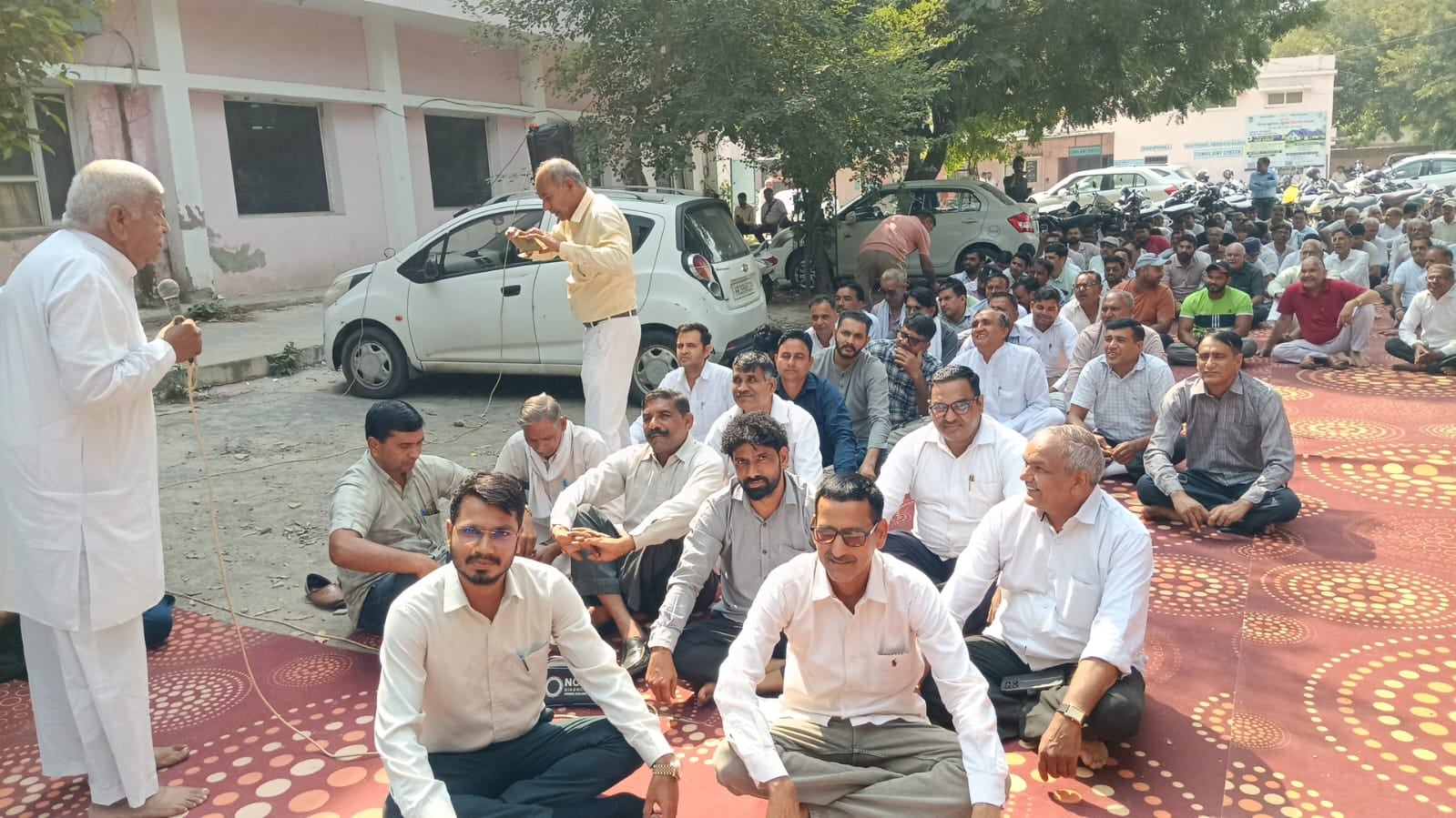 बिजली का शिकायत केंद्र। संवाद