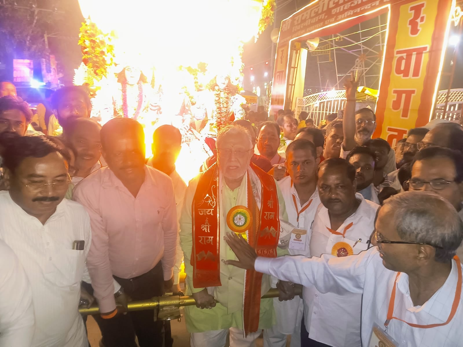 जलालाबाद में निकली राजगद्दी शोभायात्रा में शामिल देवस्वरूप। संवाद