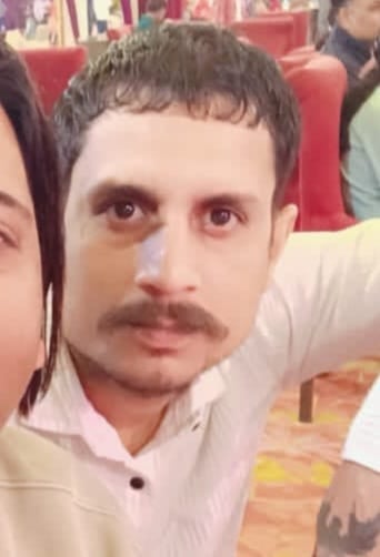 रामपुरा पुलिस चौकी में इंसाफ की गुहार लगाने पहुंचे शरण सिंह के परिजन। संवाद रामपुरा पुलिस चौकी में इंसाफ की गुहार लगाने पहुंचे शरण सिंह के परिजन। संवाद