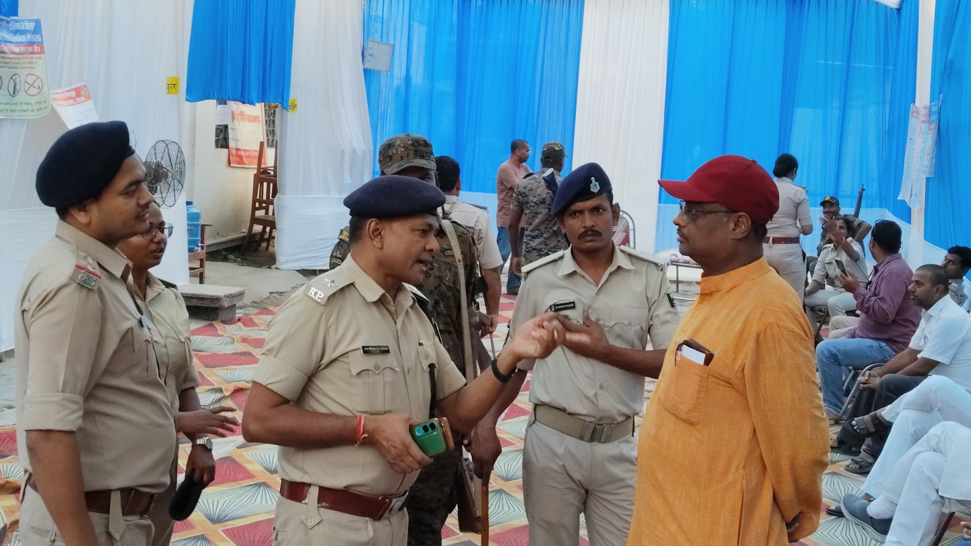 आपस में भिड़े निर्दलीय प्रत्याशी समर्थक