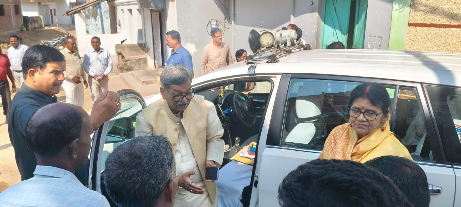 हाथियों के आतंक पर सांसद ज्योत्सना महंत ने सुरक्षा और मुआवजे के दिए निर्देश