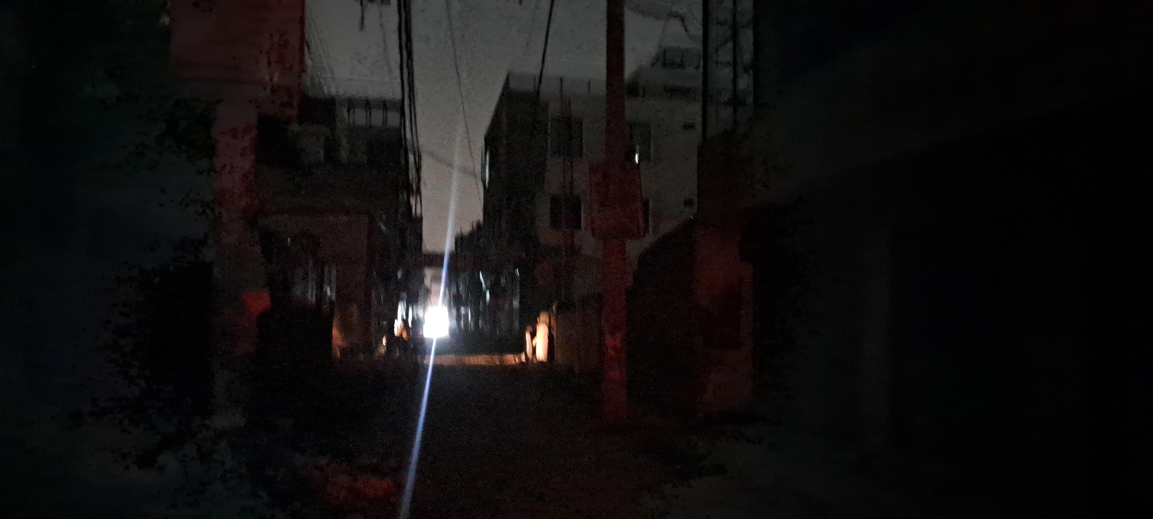 इसराना सब डिवीजन में प्रदर्शन करते बिजली कर्मचारी। संवाद