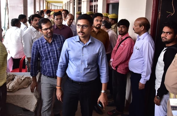 लखनऊ खंड स्नातक एवं शिक्षक निर्वाचन की बृहस्पतिवार को तैयारियां चलीं। 