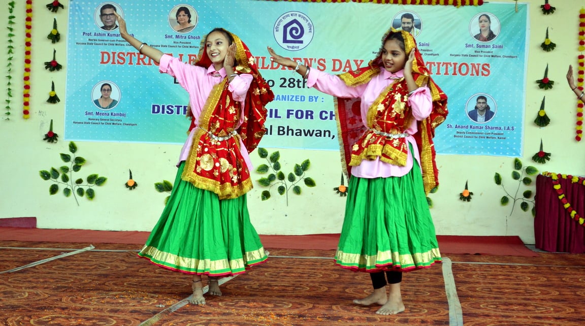 प्रतियोगिताओं में बच्चों ने बिखेरे विविध संस्कृति के रंग