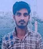 कंदवा में वकील बिंद के मौत के बाद रोते बिलखते परिवार के लोग। स्रोत:-जागरूक पाठक