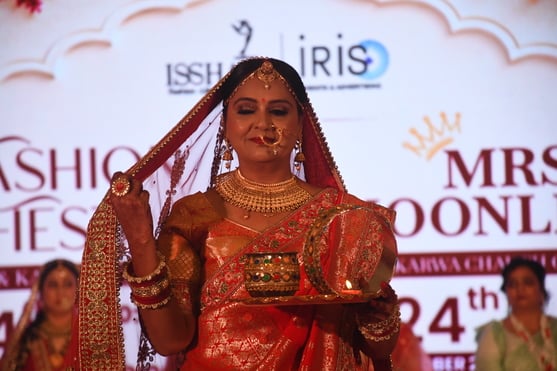 फैशन फिएस्टा कार्यक्रम में प्रतिभागियों ने लिया हिस्सा फैशन फिएस्टा कार्यक्रम में प्रतिभागियों ने लिया हिस्सा