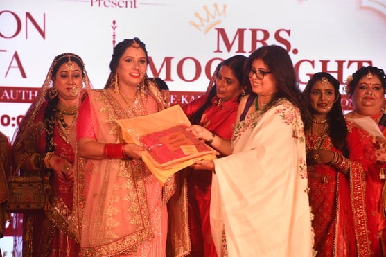 फैशन फिएस्टा कार्यक्रम में प्रतिभागियों ने लिया हिस्सा फैशन फिएस्टा कार्यक्रम में प्रतिभागियों ने लिया हिस्सा