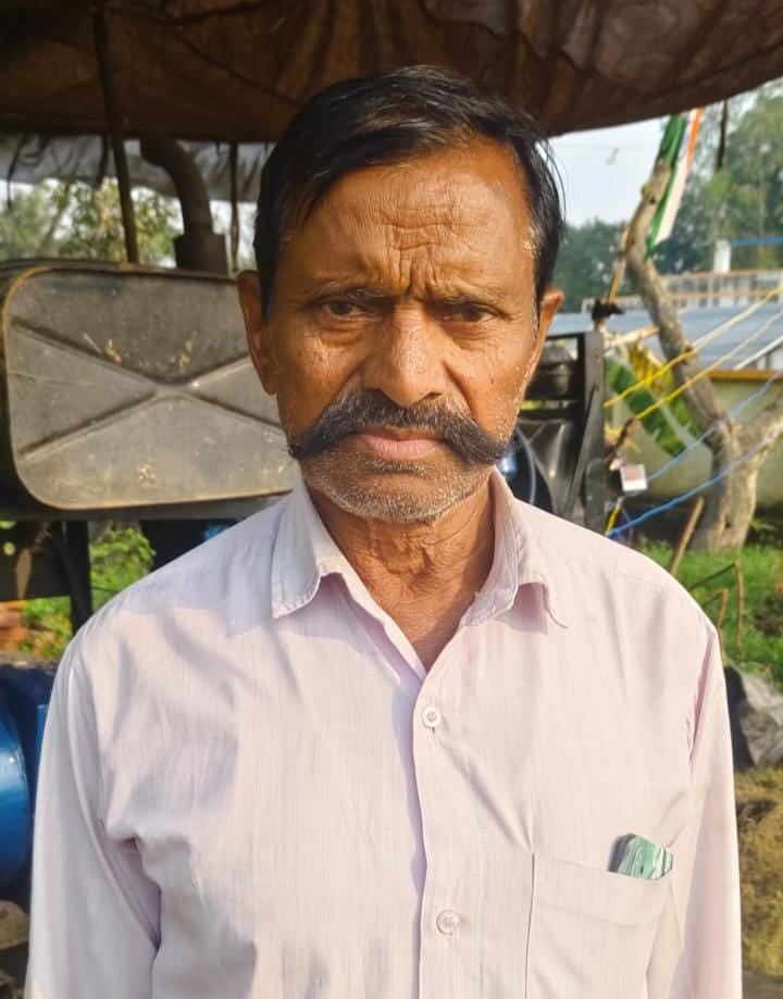 फोटो 24 हुकुम सिंह, किसान: फोटो 24 हुकुम सिंह, किसान: