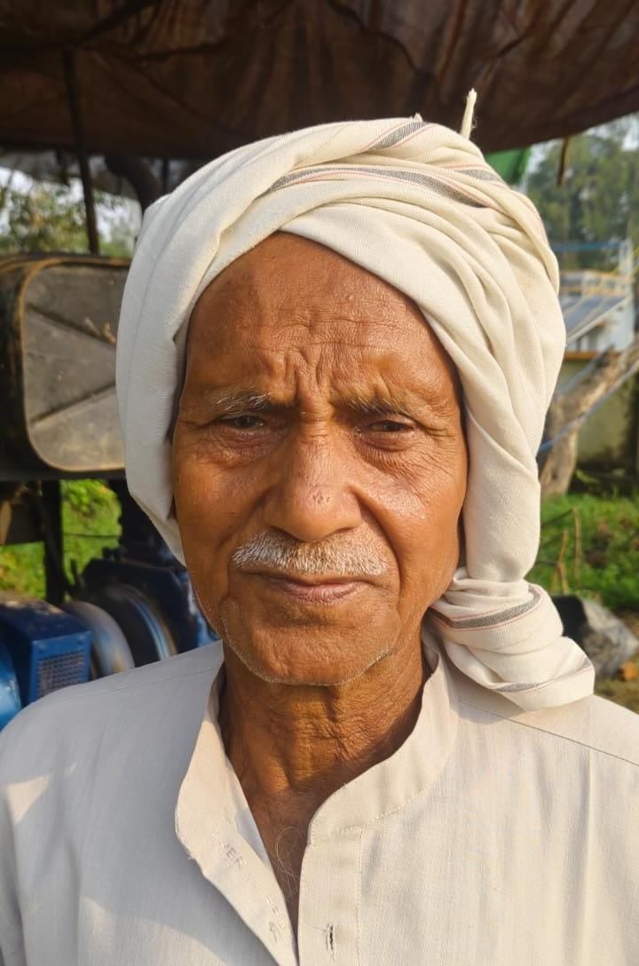 फोटो 24 हुकुम सिंह, किसान: फोटो 24 हुकुम सिंह, किसान: