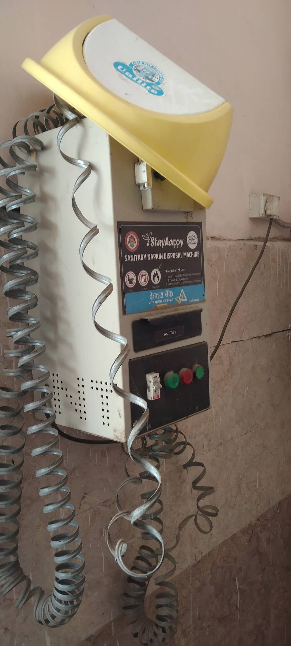 गवर्मेंट गर्ल्स मॉडल संस्कृति सीनियर सेकेंडरी स्कूल, रेलवे रोड स्कूल में लगी मशीन
