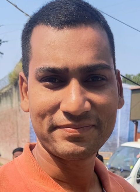 इस्लामिया इंटर कॉलेज से परीक्षा देकर निकलते छात्र। संवाद इस्लामिया इंटर कॉलेज से परीक्षा देकर निकलते छात्र। संवाद