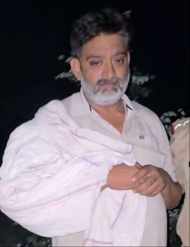 जसदेपुर- सुखडेहरा मार्ग पर मुठभेड़ में घायल हिस्ट्रीशीट और 25 हजार के इनामी आशुतोष राय उर्फ आशु जसदेपुर- सुखडेहरा मार्ग पर मुठभेड़ में घायल हिस्ट्रीशीट और 25 हजार के इनामी आशुतोष राय उर्फ आशु