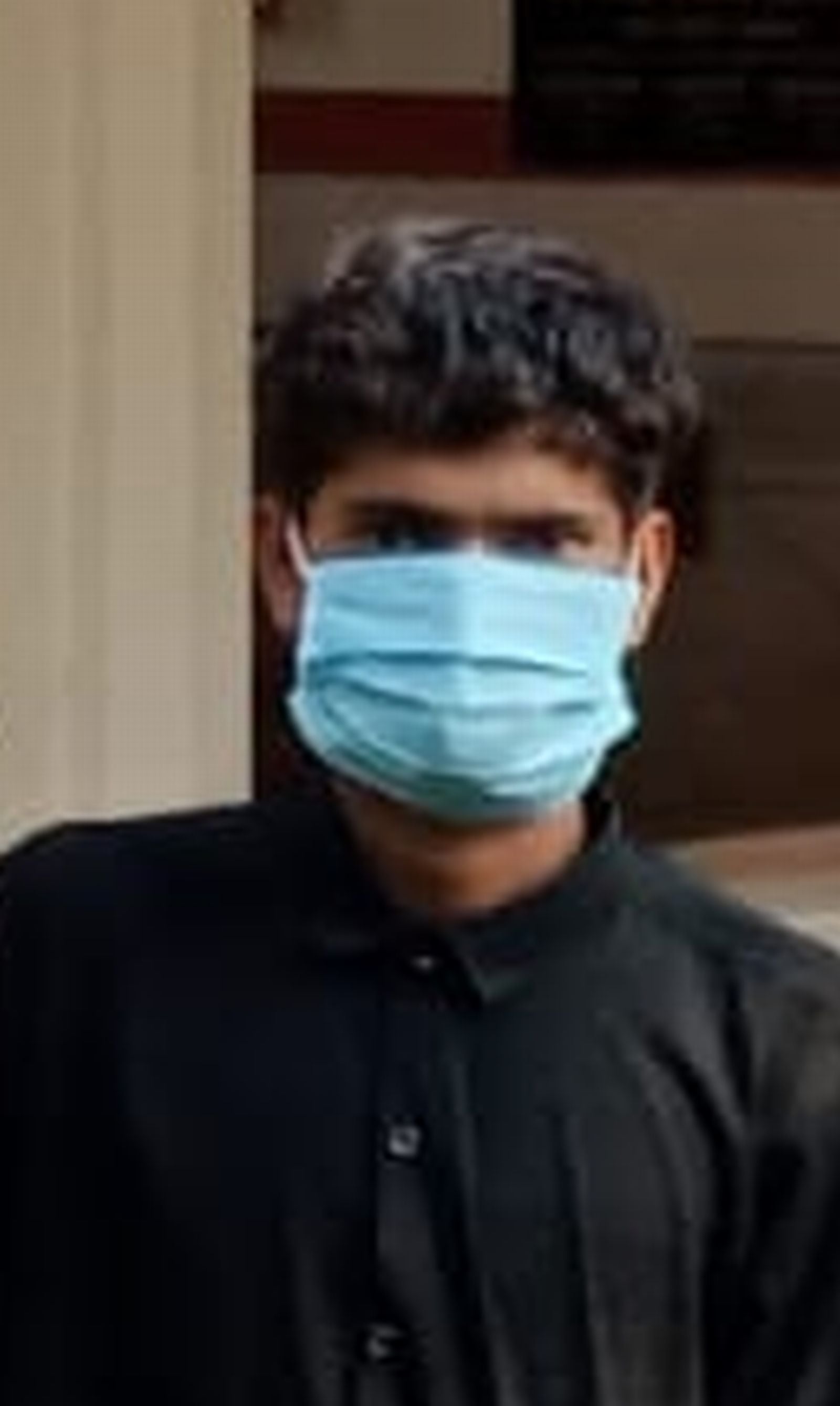 पुलिस की गिरफ्त में बाइक चोरी के आरोपी। स्त्रोत पुलिस