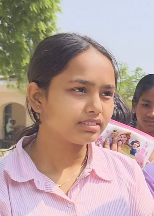 अतुल माहेश्वरी का परीक्षा देते परीक्षार्थी। संवाद अतुल माहेश्वरी का परीक्षा देते परीक्षार्थी। संवाद