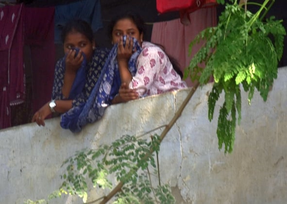 हाईकोर्ट के आदेश पर सौ अवैध चैंबर ढहाए, अधिवक्ताओं का हंगामा हाईकोर्ट के आदेश पर सौ अवैध चैंबर ढहाए, अधिवक्ताओं का हंगामा