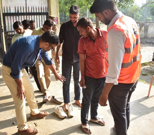 प्रारंभिक अहर्ता परीक्षा में शामिल हुए अभ्यर्थी। प्रारंभिक अहर्ता परीक्षा में शामिल हुए अभ्यर्थी।