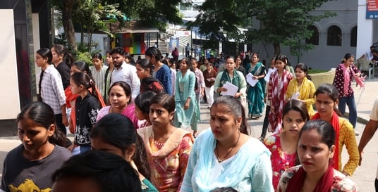 प्रारंभिक अहर्ता परीक्षा में शामिल हुए अभ्यर्थी। प्रारंभिक अहर्ता परीक्षा में शामिल हुए अभ्यर्थी।