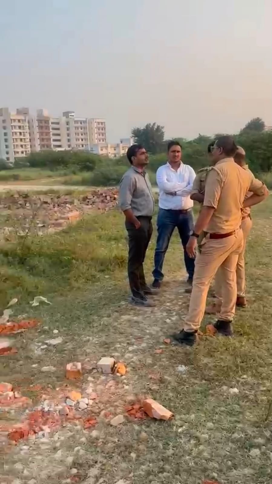 एनबीआरआई की 15 करोड़ की जमीन से हटाया कब्जा।