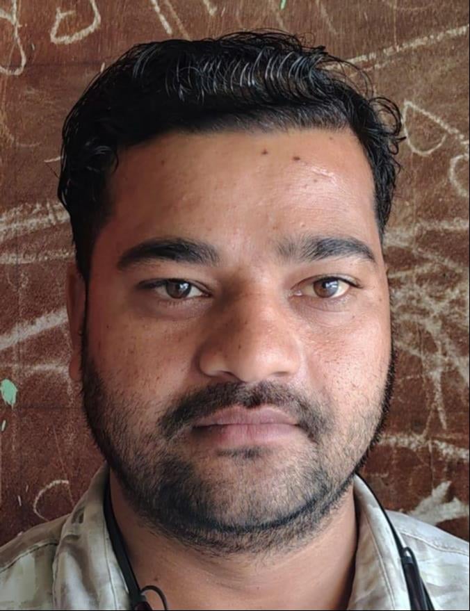 फोटो 14 - कस्बा सिढ़पुरा में एक घर की दीवार पर बैठा बंदरों का झुंड। संवाद फोटो 14 - कस्बा सिढ़पुरा में एक घर की दीवार पर बैठा बंदरों का झुंड। संवाद