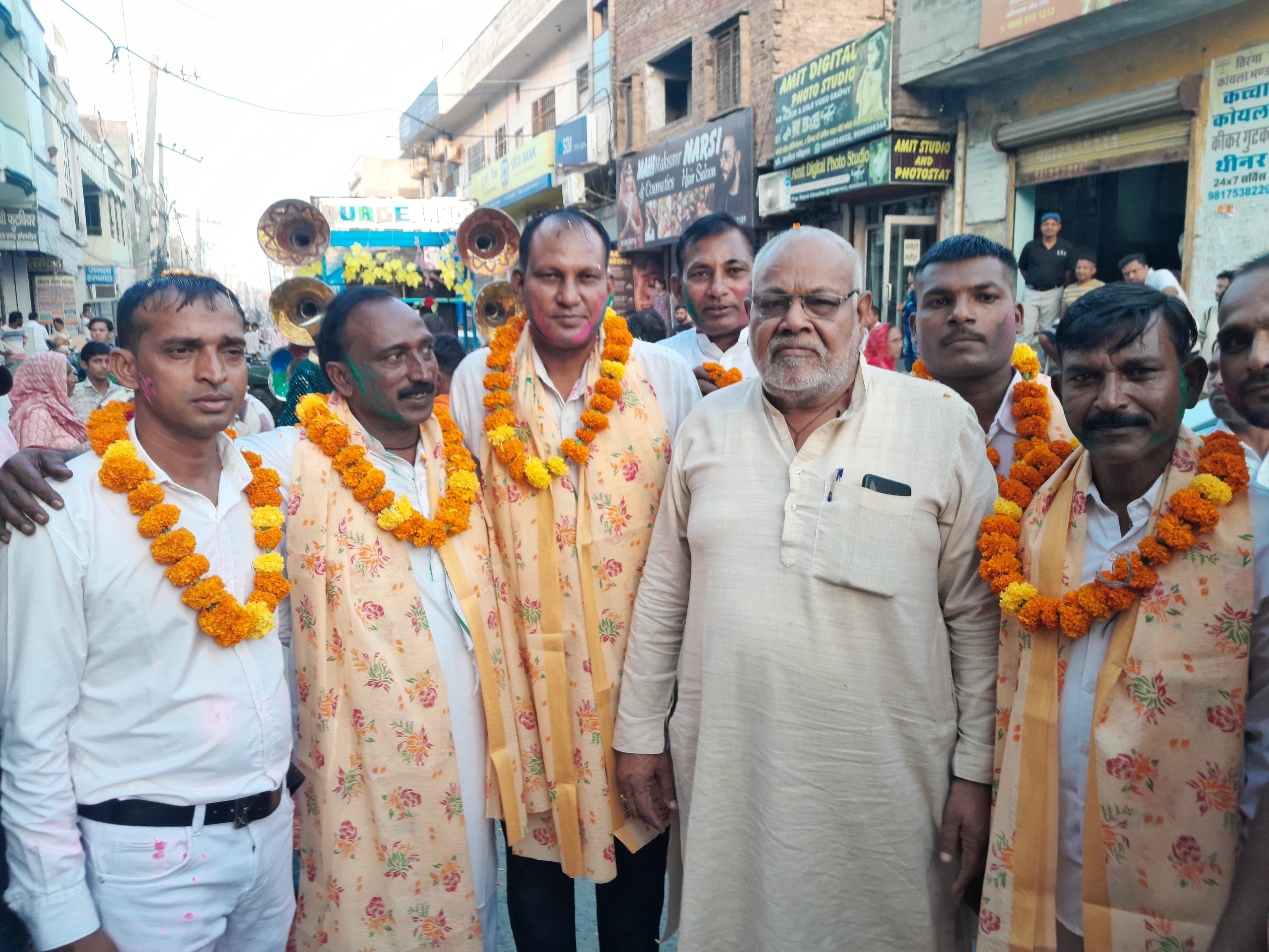 फोटो 6 नरवाना। भगवान वाल्मीकि यात्रा में जाती हुई झांकिया। संवाद फोटो 6 नरवाना। भगवान वाल्मीकि यात्रा में जाती हुई झांकिया। संवाद