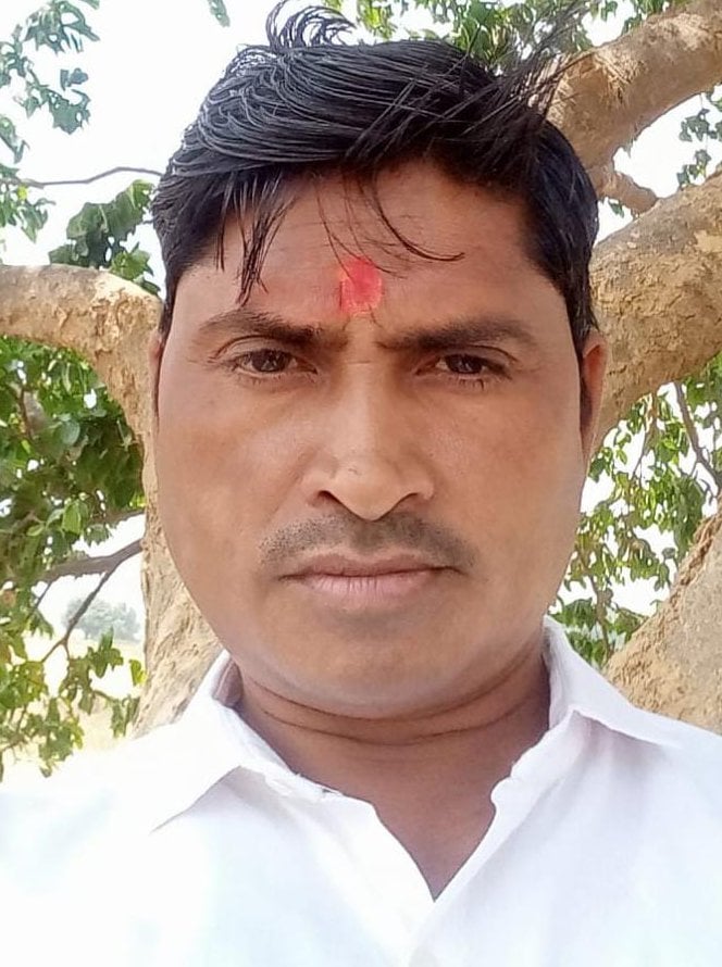 गड़वारा क्षेत्र के साधोपुर में सई नदी पर पहुंच मार्ग के बगैर अधूरा पड़ा पुल। संवाद गड़वारा क्षेत्र के साधोपुर में सई नदी पर पहुंच मार्ग के बगैर अधूरा पड़ा पुल। संवाद