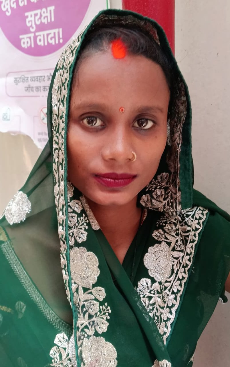 मेडिकल कॉलेज के महिला अस्पताल ओपीडी में लगी मरीजों की कतार। संवाद मेडिकल कॉलेज के महिला अस्पताल ओपीडी में लगी मरीजों की कतार। संवाद