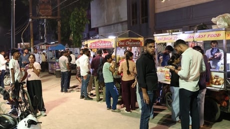 सीएम ग्रिड की सड़कों पर कब्जे। सीएम ग्रिड की सड़कों पर कब्जे।
