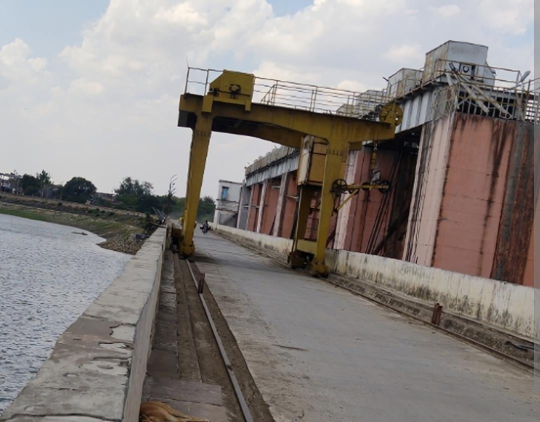 सूखता गंभीर डेम सूखता गंभीर डेम