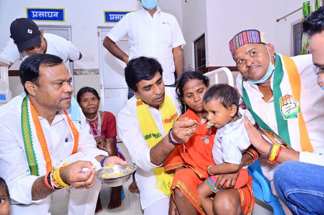 सामुदायिक स्वास्थ्य केंद्र बोड़ला में बच्चों से मुलाकात किया। सामुदायिक स्वास्थ्य केंद्र बोड़ला में बच्चों से मुलाकात किया।