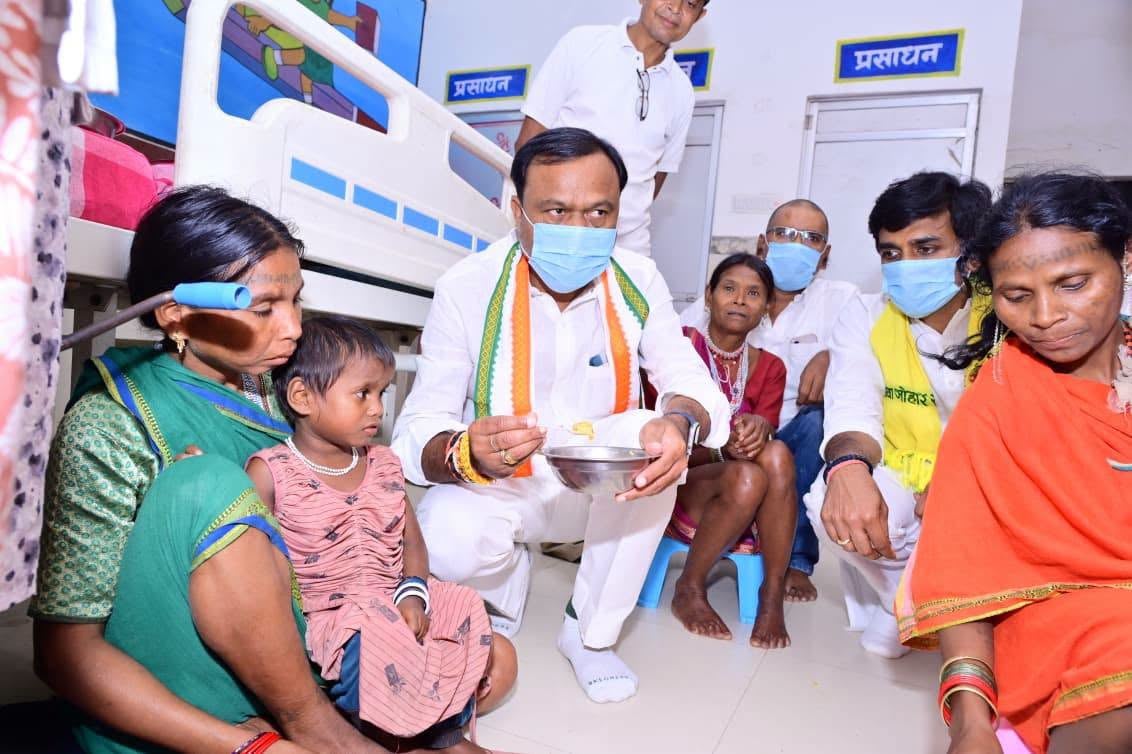 सामुदायिक स्वास्थ्य केंद्र बोड़ला में बच्चों से मुलाकात किया। सामुदायिक स्वास्थ्य केंद्र बोड़ला में बच्चों से मुलाकात किया।