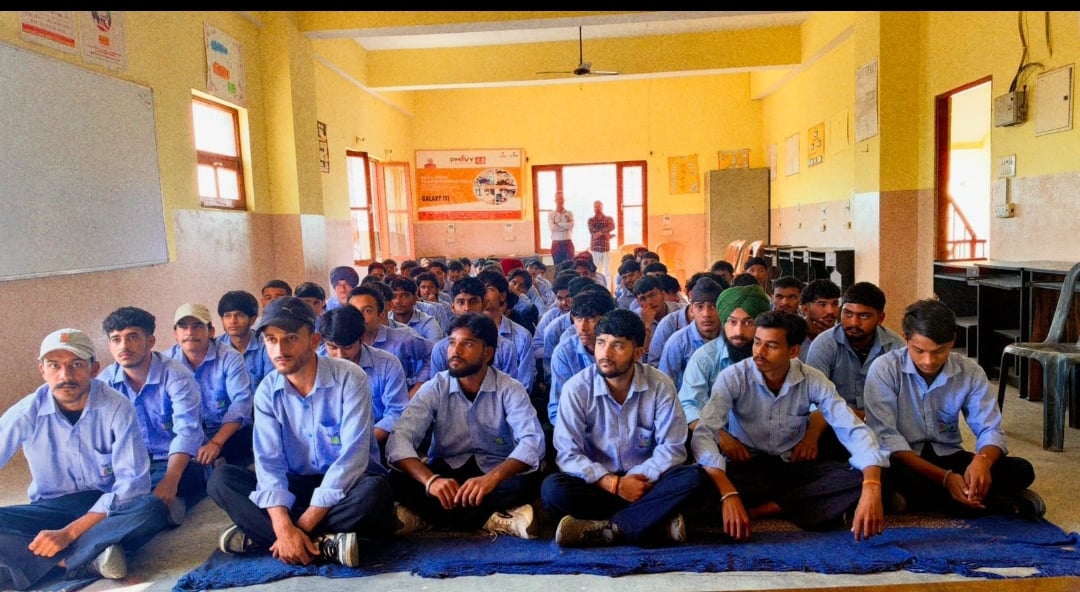 गैलेक्सी आईटीआई पांवटा साहिब में एसआईआर पर जागरूकता कार्यक्रम । संवाद