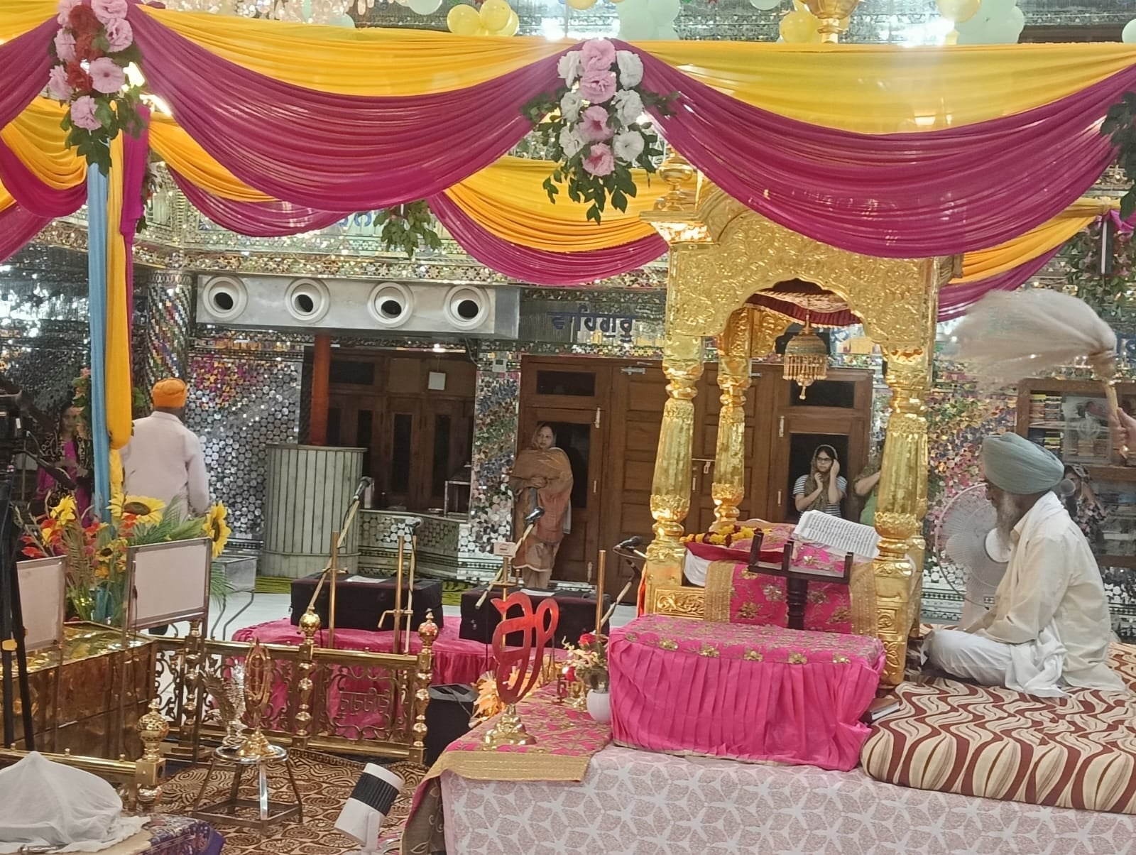गुरुद्वारा श्री गुरु तेग बहादुर साहिब यहियागंज में श्री गुरु रामदास जी के प्रकाश पर्व पर विशेष 