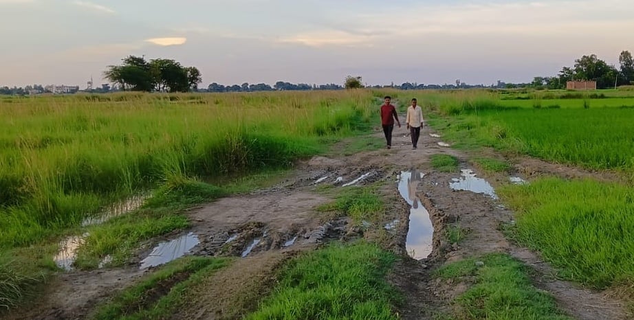 खरैलिया ढाला से सोनौरा अजगरा संपर्क मार्ग। संवाद खरैलिया ढाला से सोनौरा अजगरा संपर्क मार्ग। संवाद