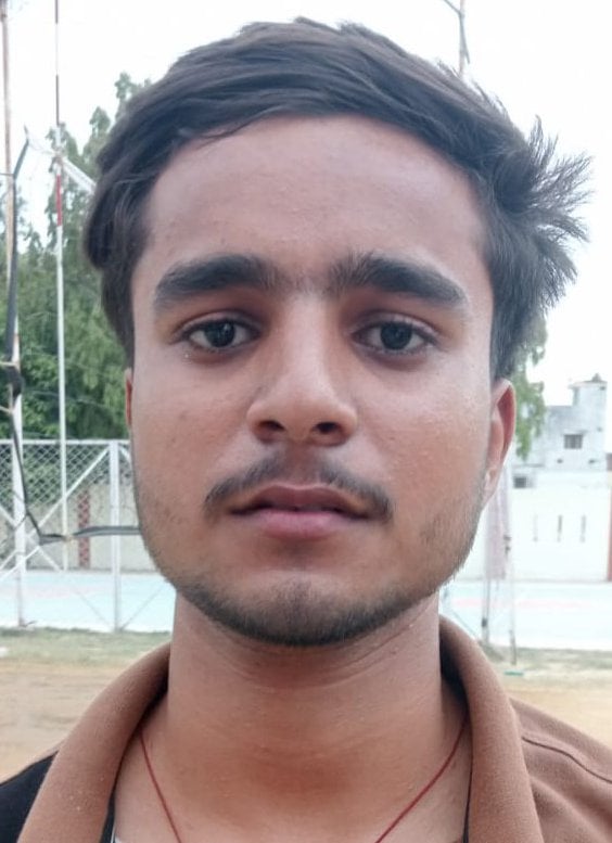 स्टेडियम में अभ्यास करते खिलाड़ी। संवाद