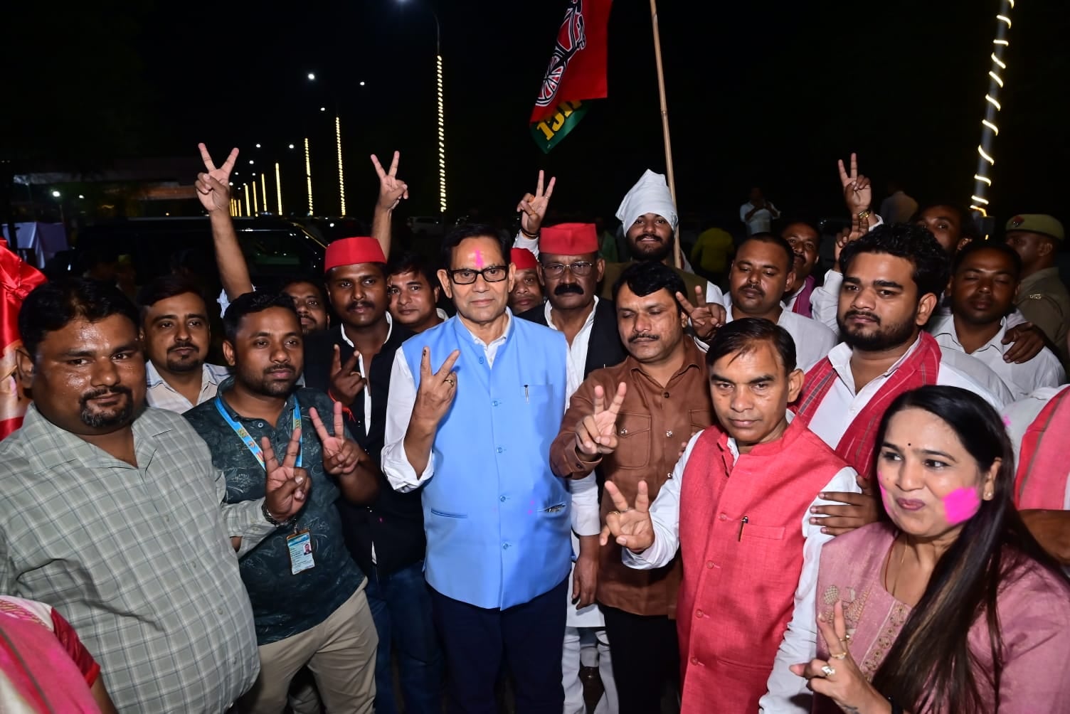कांति सिंह और एसपी सिंह। कांति सिंह और एसपी सिंह।