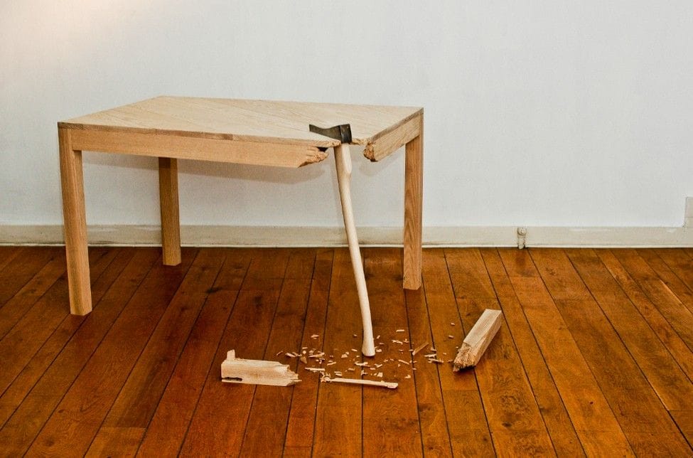 Keep these things away to maintain peace and happiness in the house