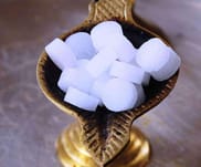 5 affective Camphor remedies to overcome scarcity of Money and Wealth
