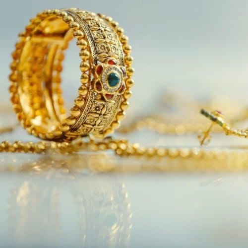Here Are Some Advantages And Disadvantages Of Wearing Gold ...