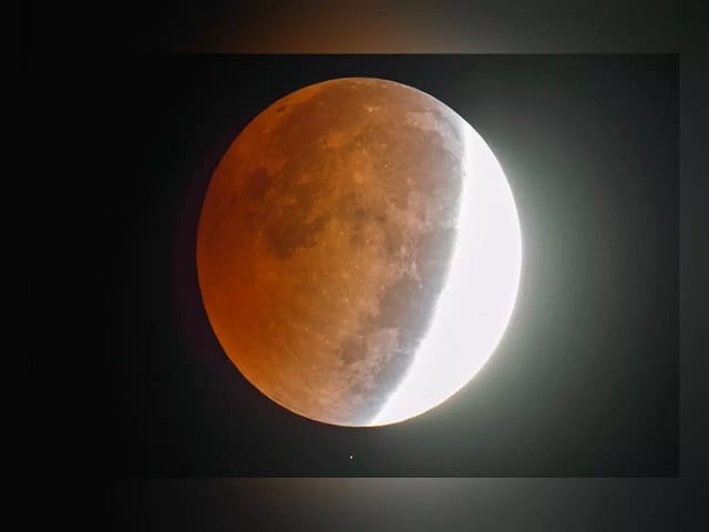 Lunar eclipse 2021