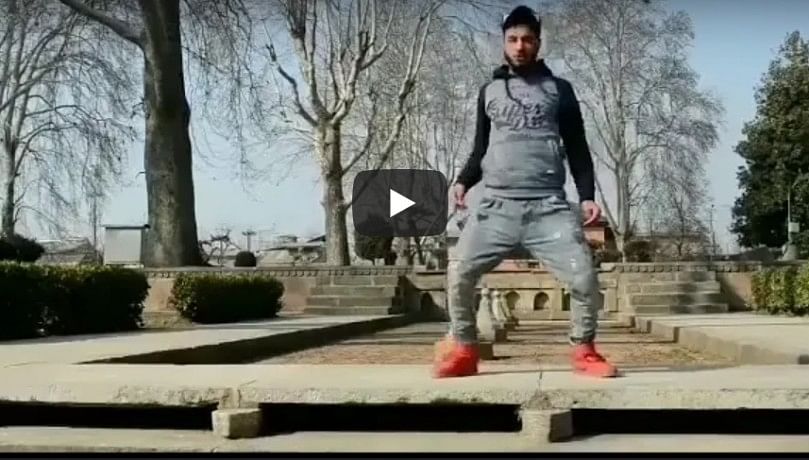 Kashmiri guy dance on Sapna Choudhary Song, Video goes viral 